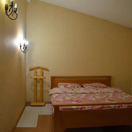 Flat On Deribasovskaya *
